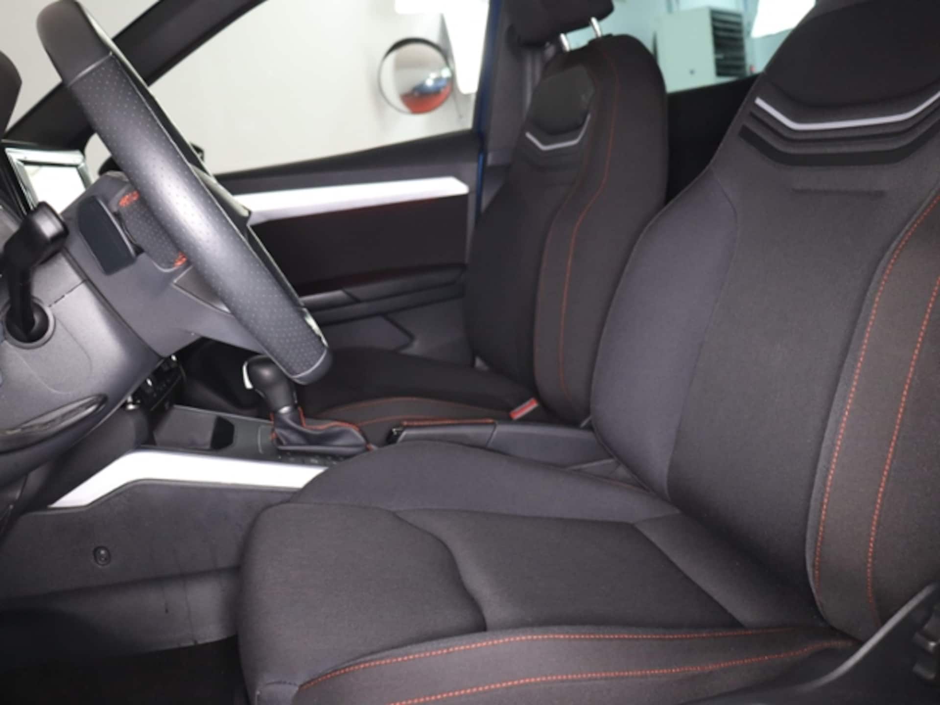 SEAT Arona FR