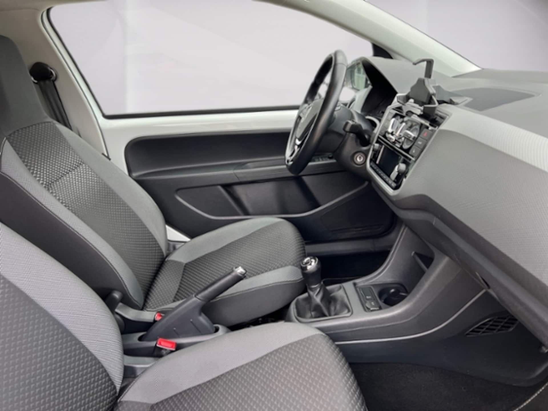 Volkswagen up! ACTIVE