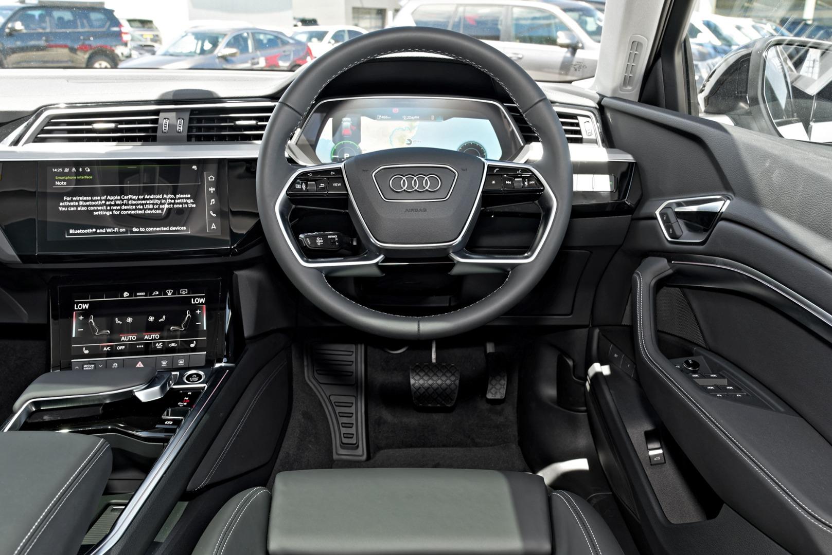 Audi Q8 Sportback e-tron