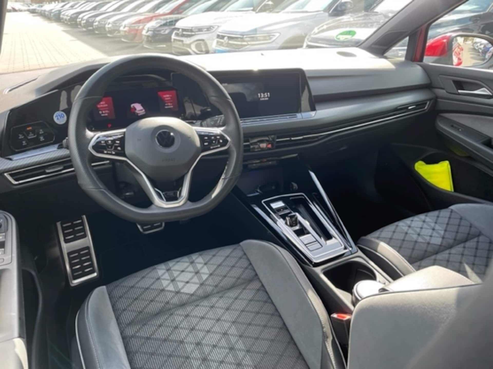 Volkswagen Golf Variant R-Line