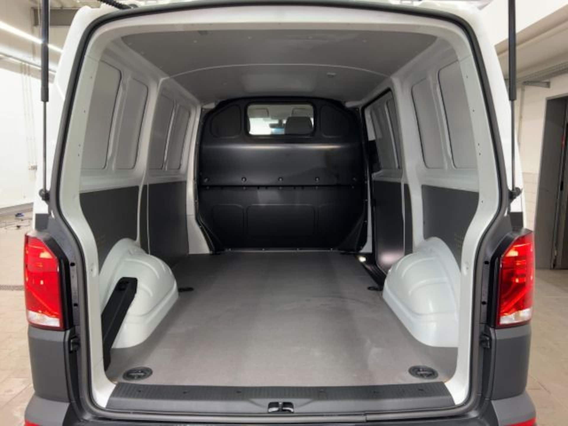 Volkswagen T6.1 Transporter Kasten kurzer Radstand