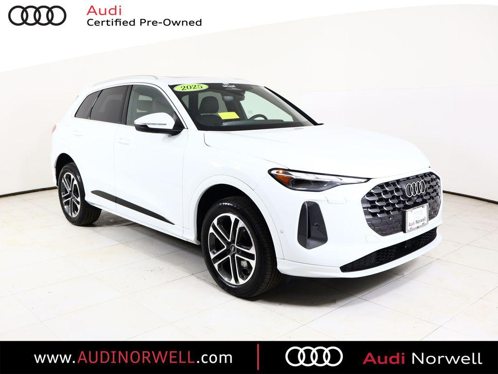 2025 Audi Q5 40 Premium's photo