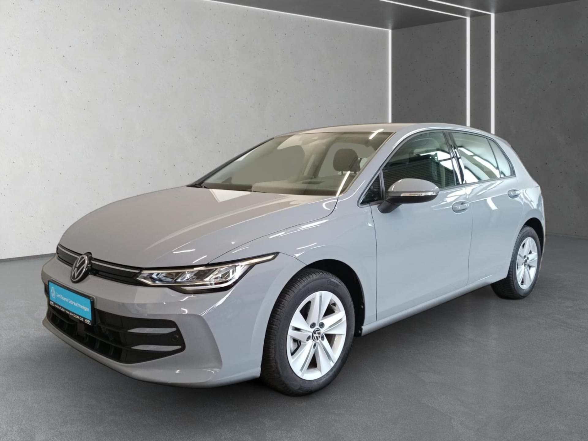 Volkswagen Golf Life