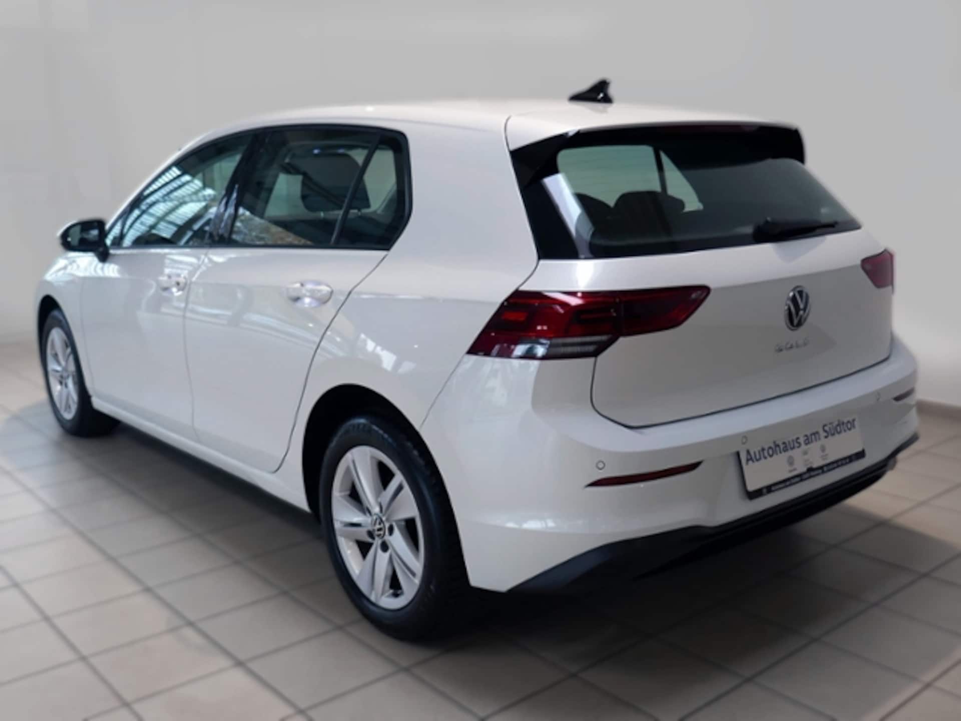 Volkswagen Golf Life