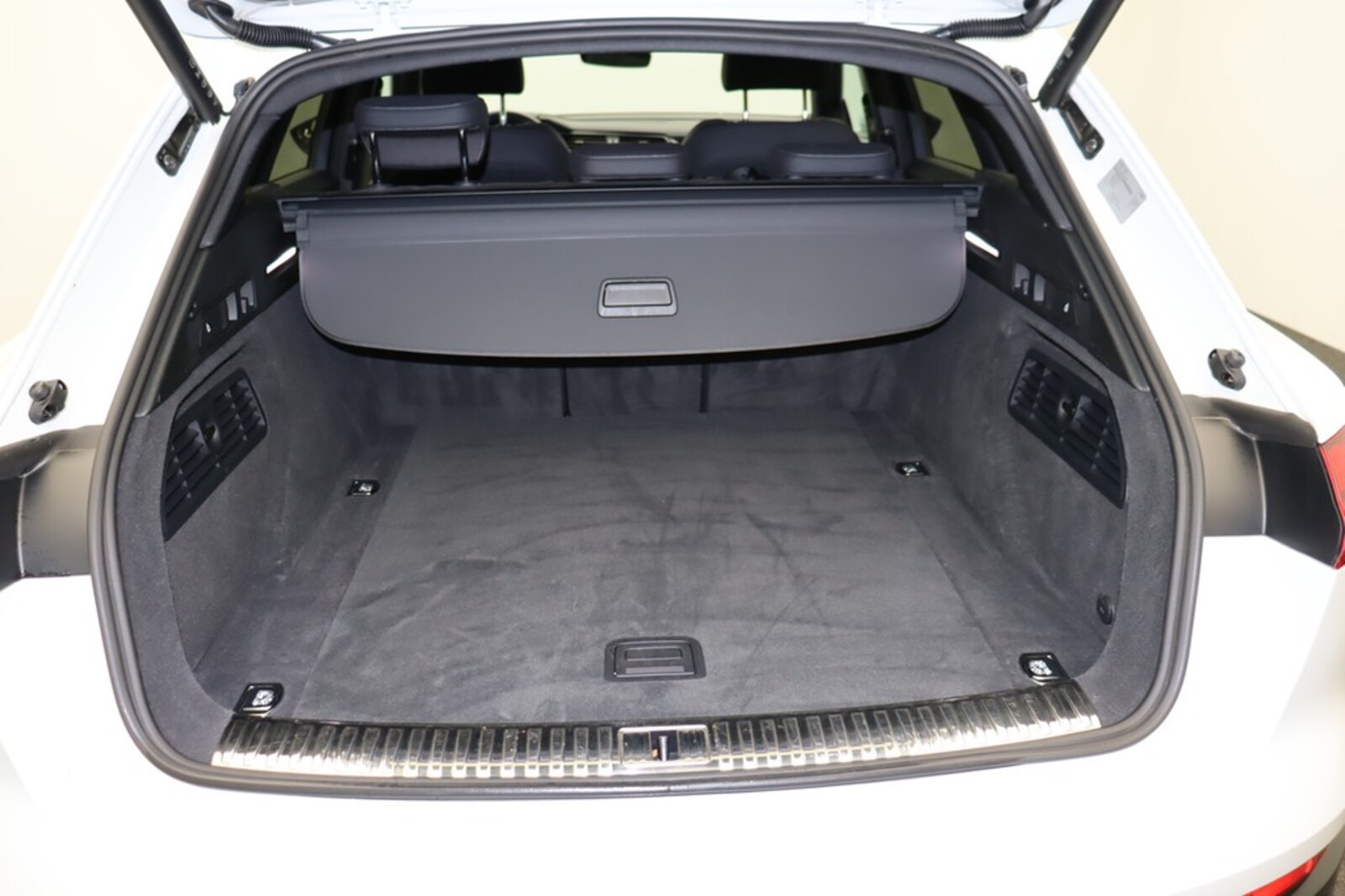 Audi Q8 e-tron – Bild 12