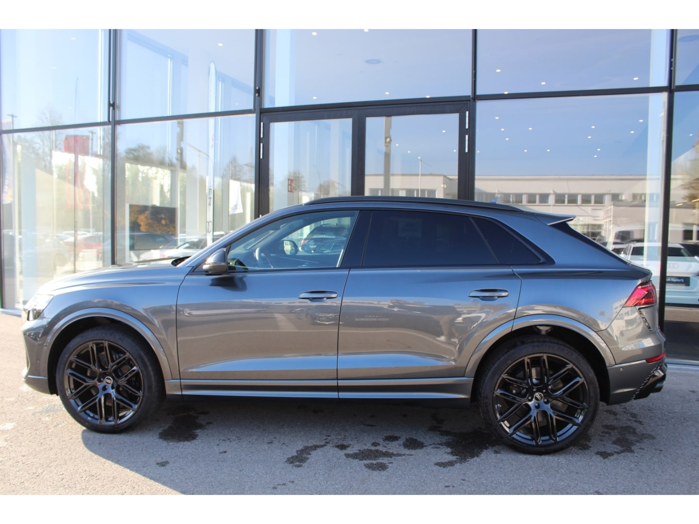 Image about Audi RS Q8 SUV TFSI quattro tiptronic