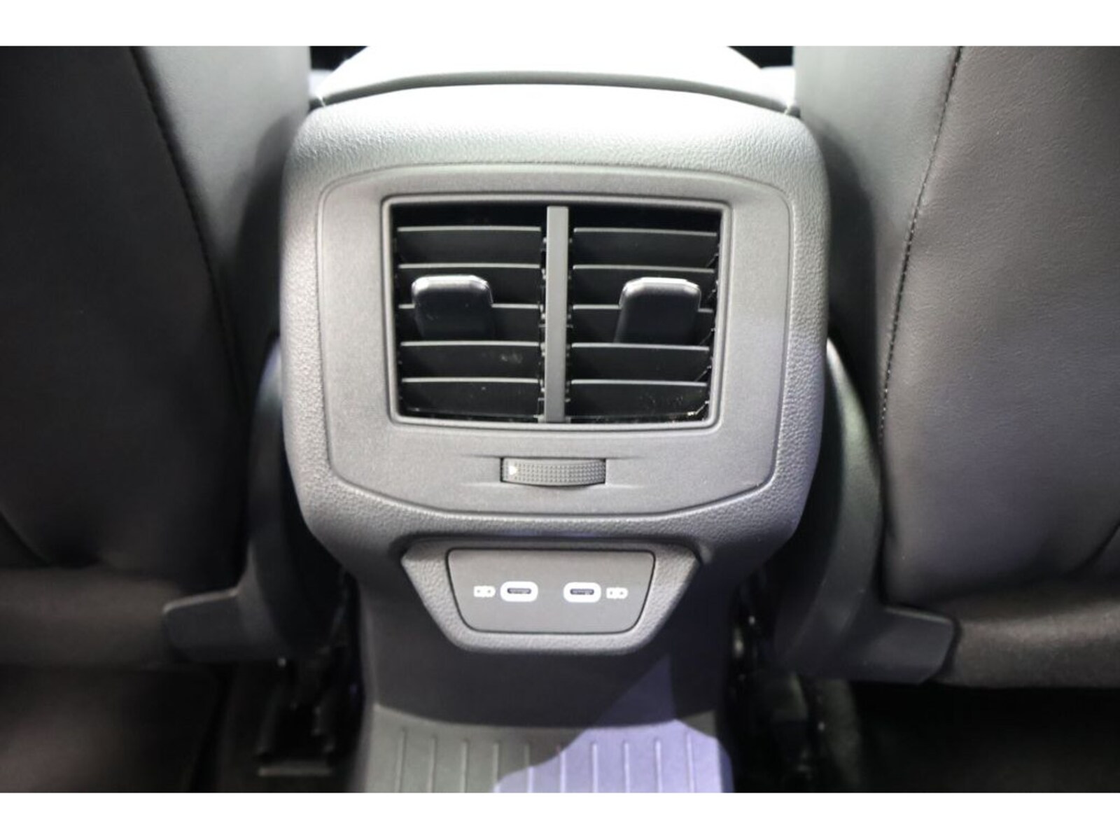 Volkswagen T-Roc – Bild 13