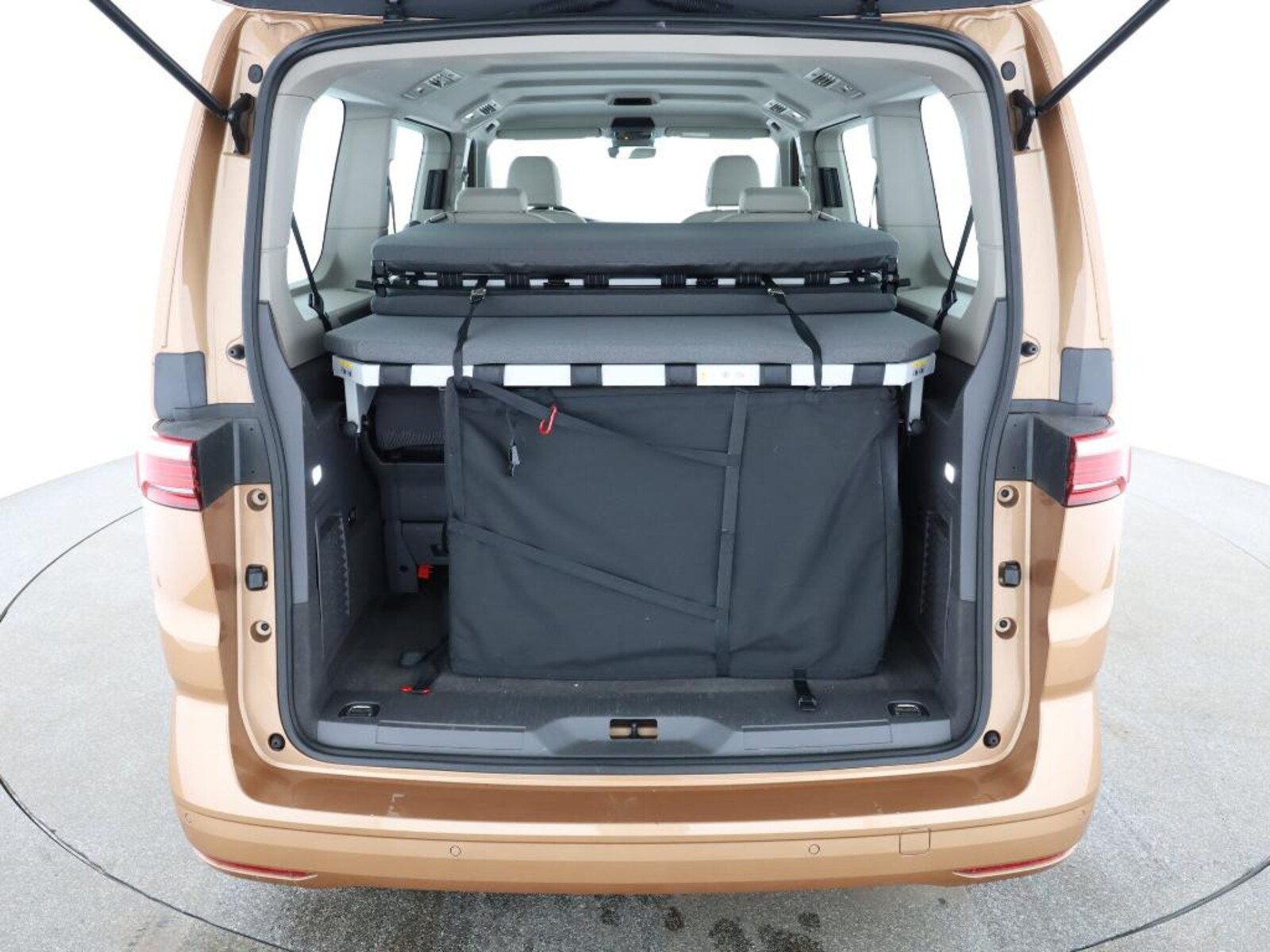Volkswagen Multivan Langversion – Bild 11