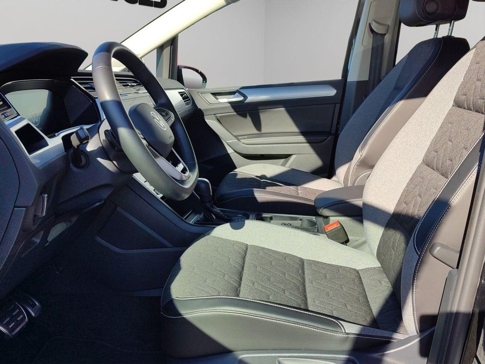 Volkswagen Touran – Bild 9