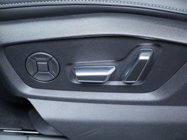 2026 Audi SQ7 Premium Plus - Photo 11