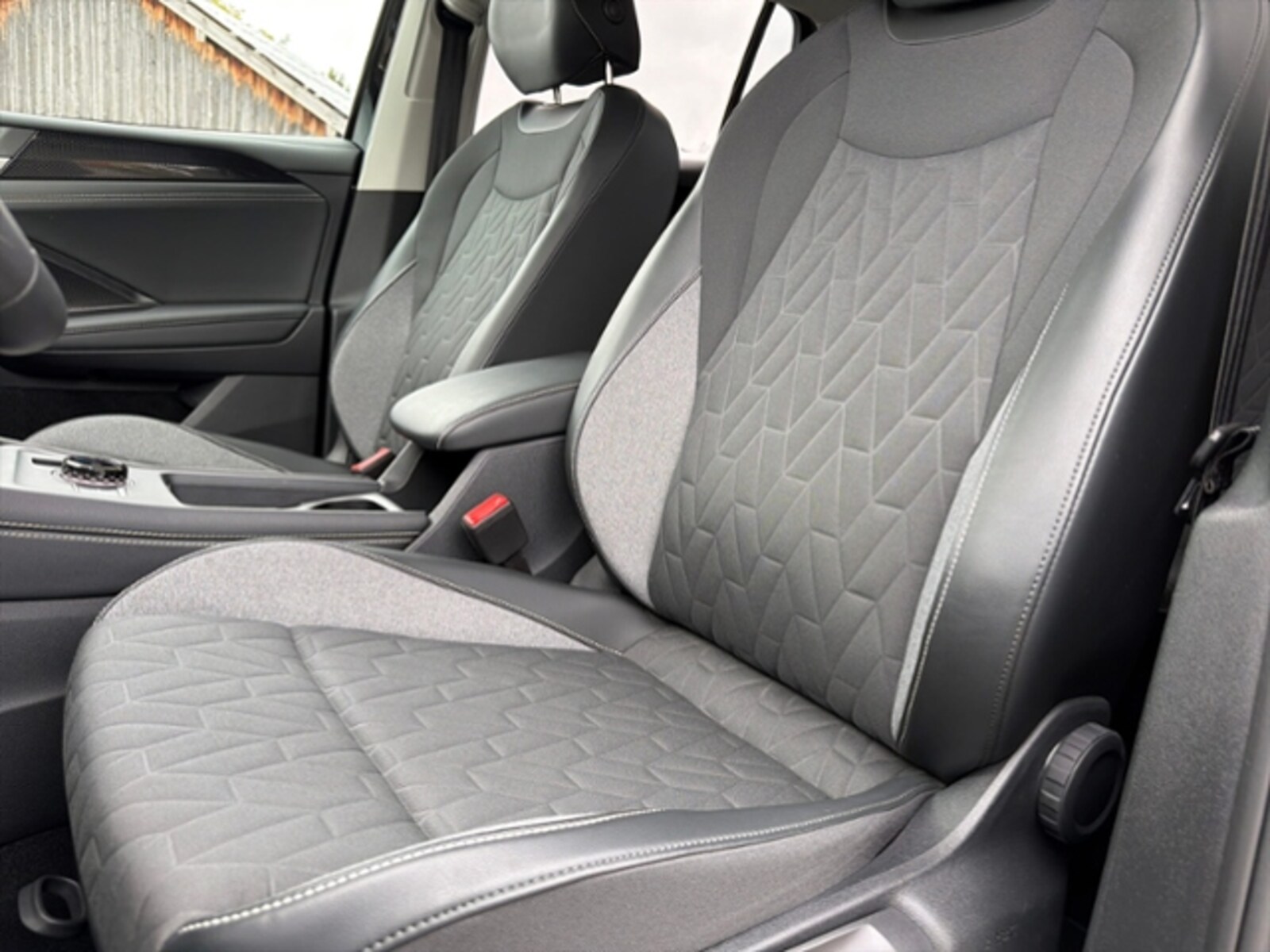 Volkswagen Tiguan – Bild 12