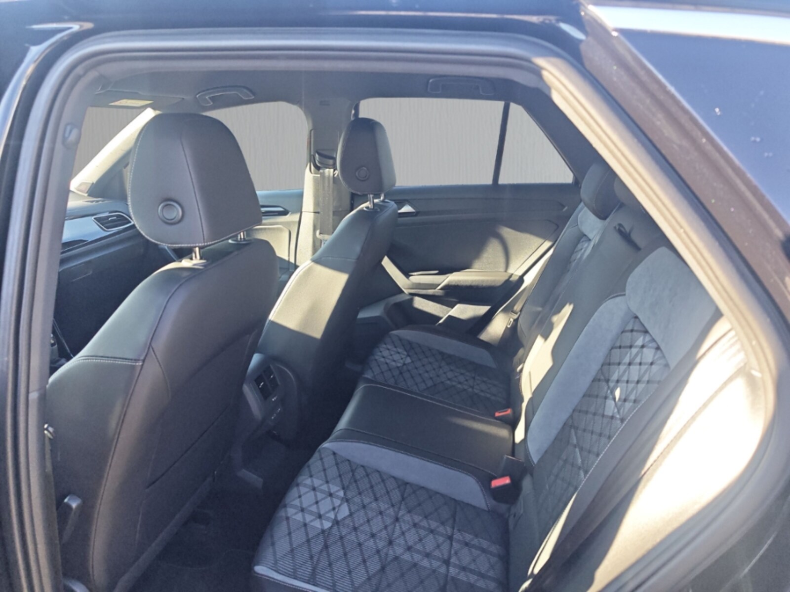 Volkswagen T-Roc – Bild 14