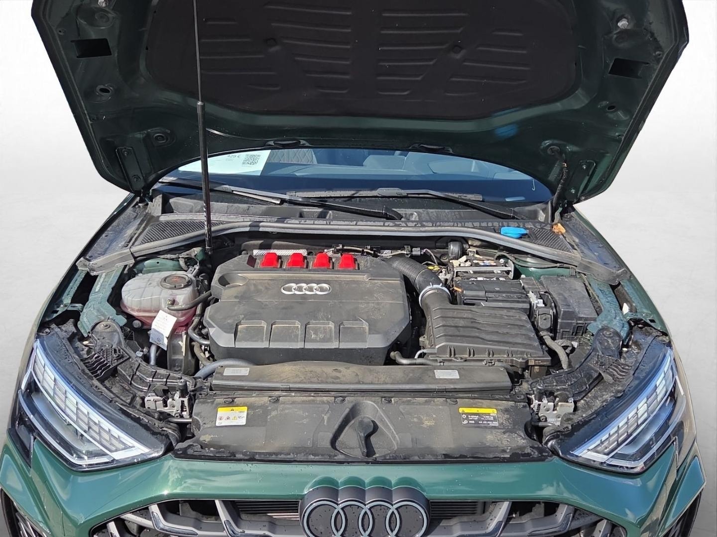 Bild über Audi S3 Limousine TFSI quattro S tronic - für weitere Informationen kontaktieren Sie den Audi Partner