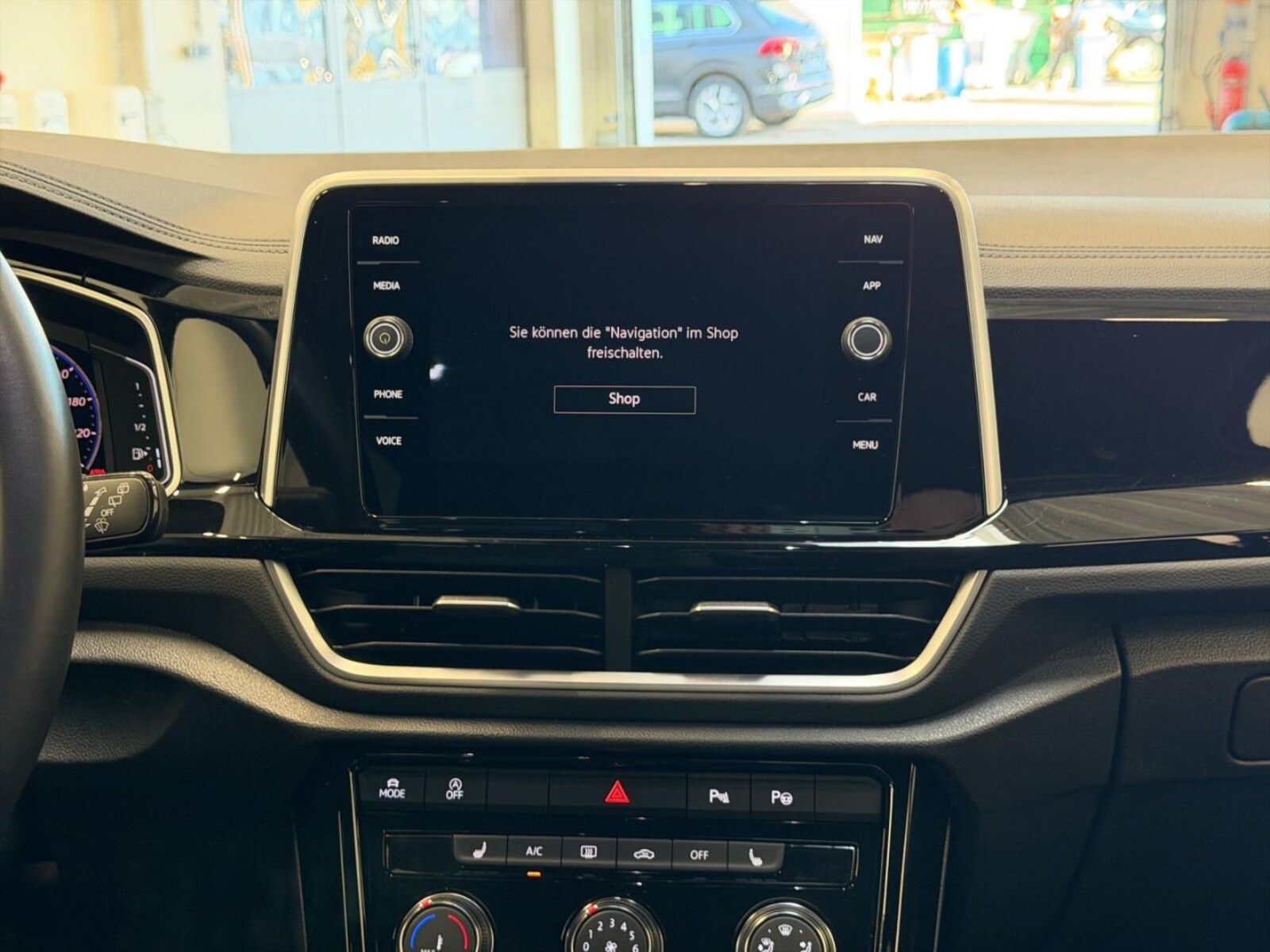 Volkswagen T-Roc – Bild 8