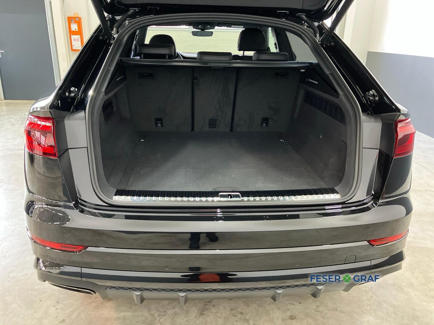 Bild über Audi Q8 SUV S line business TDI quattro 210 kW tiptronic - für weitere Informationen kontaktieren Sie den Audi Partner