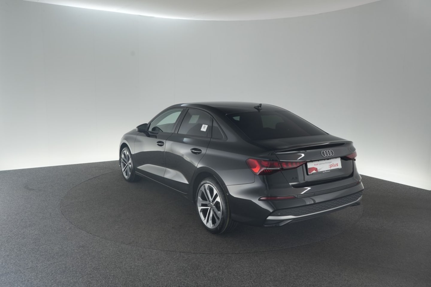 Bild über Audi A3 Limousine advanced 35 TFSI S tronic - für weitere Informationen kontaktieren Sie den Audi Partner