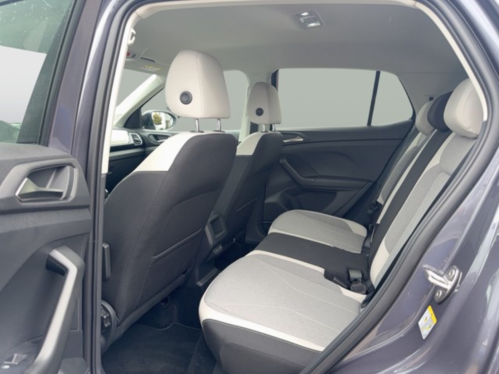 Volkswagen T-Cross – Bild 11