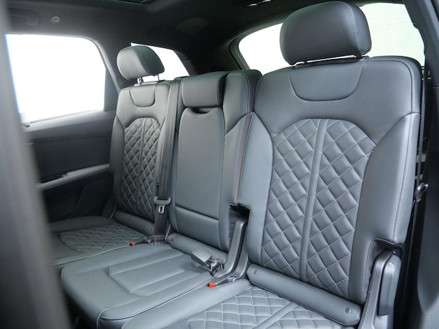 2026 Audi SQ7 Premium Plus - Photo 13