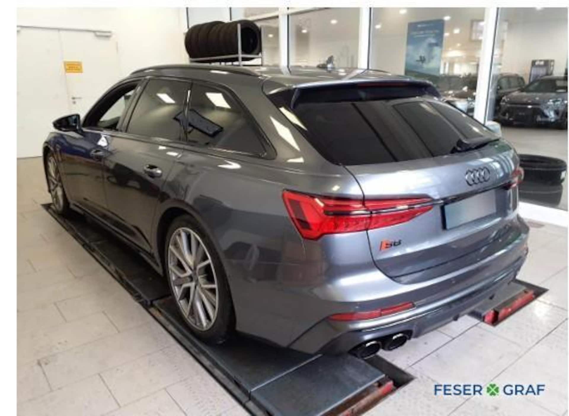 Audi S6 Avant