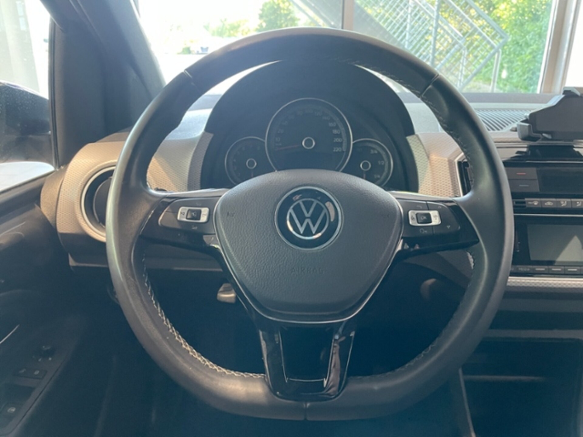 Volkswagen up! ACTIVE