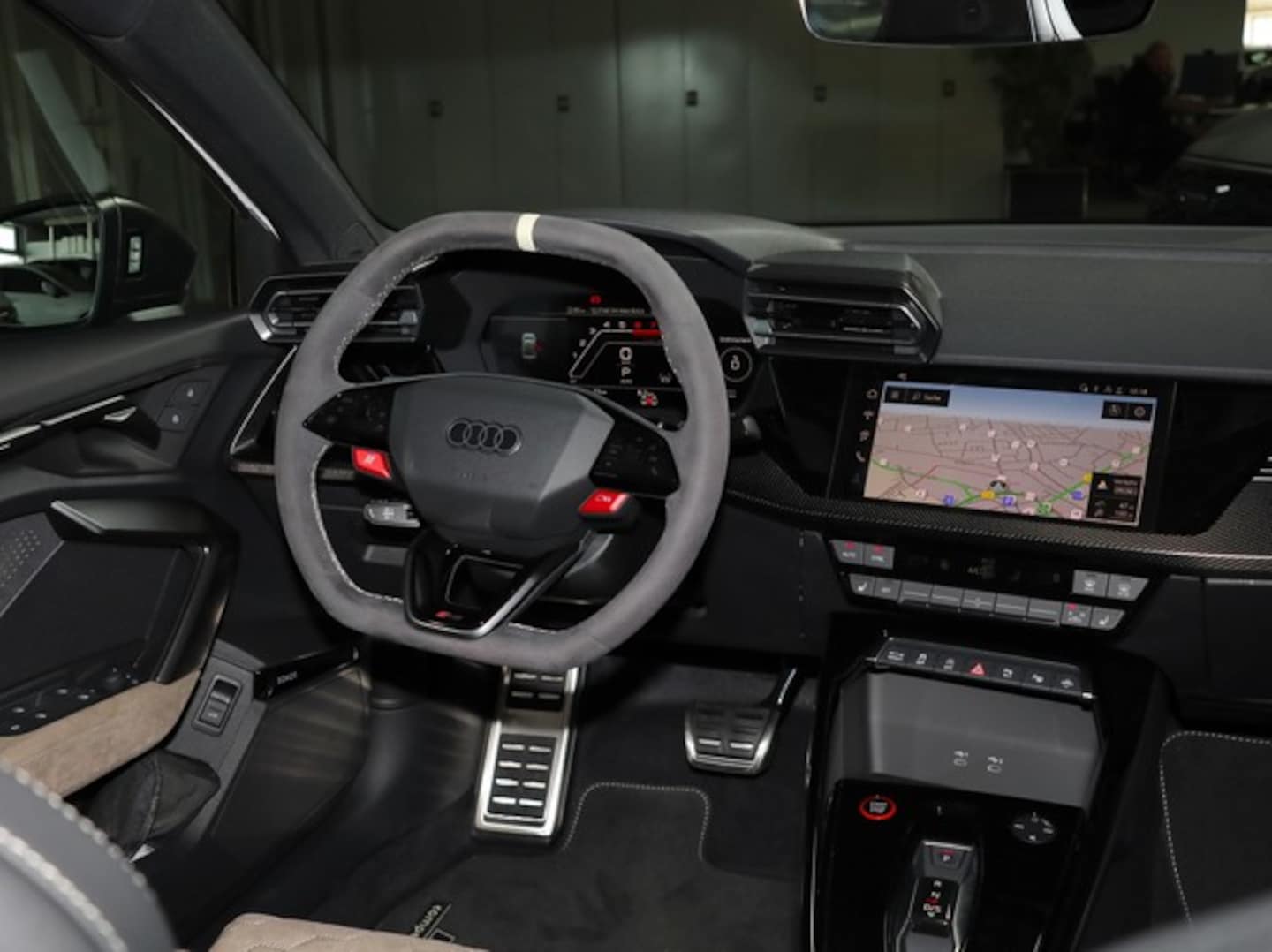 Bild über Audi RS 3 Limousine TFSI quattro 294 kW S tronic - für weitere Informationen kontaktieren Sie den Audi Partner