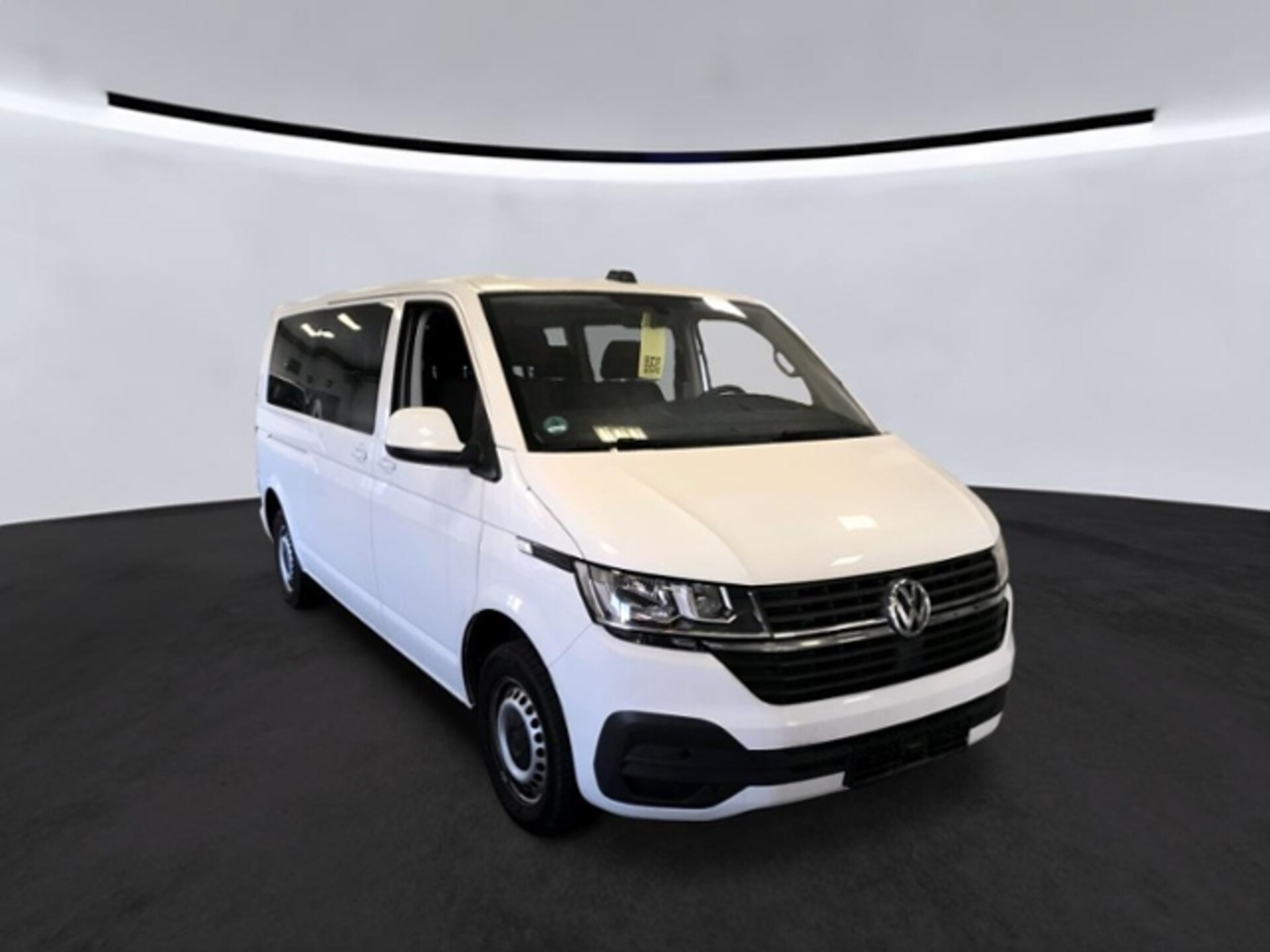 Volkswagen T6.1 Transporter Kombi langer Radstand