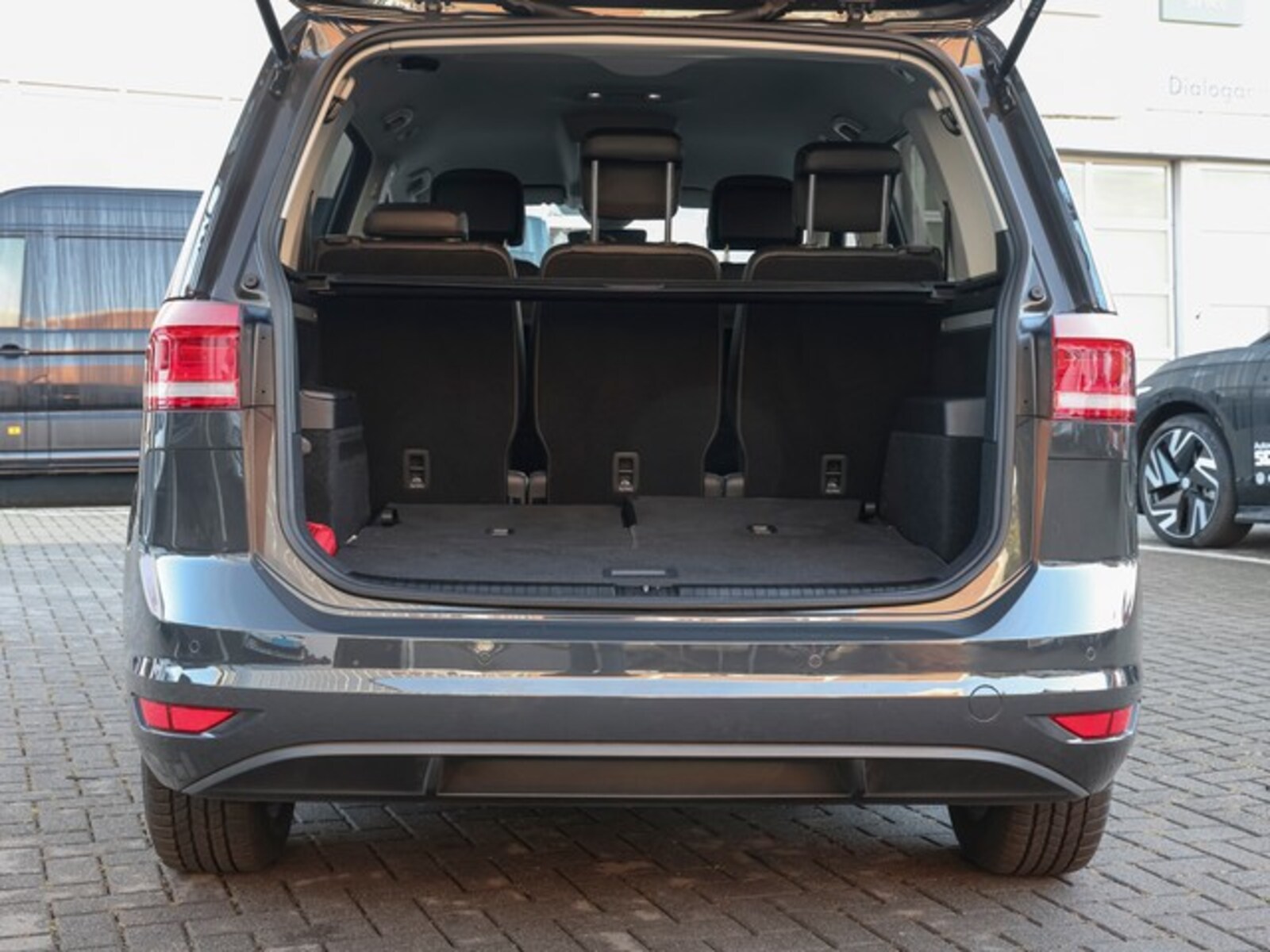 Volkswagen Touran – Bild 10