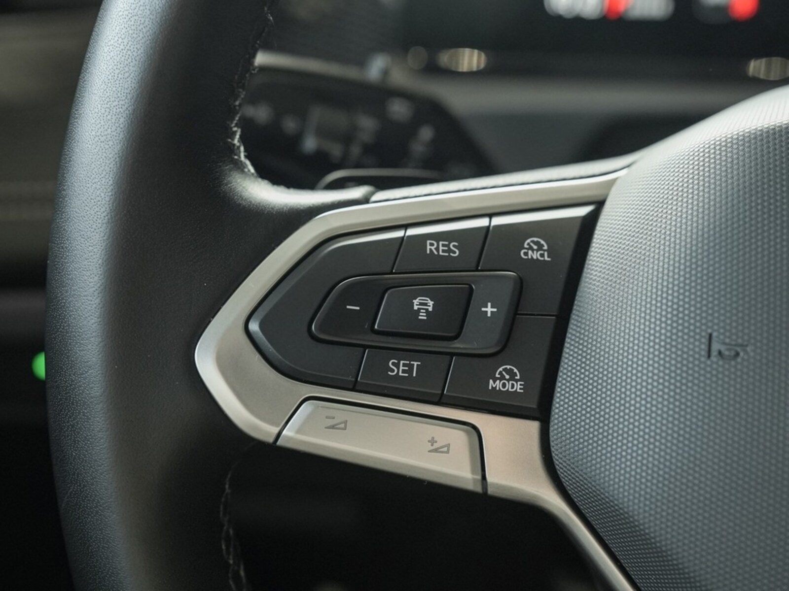 Volkswagen Tiguan – Bild 17