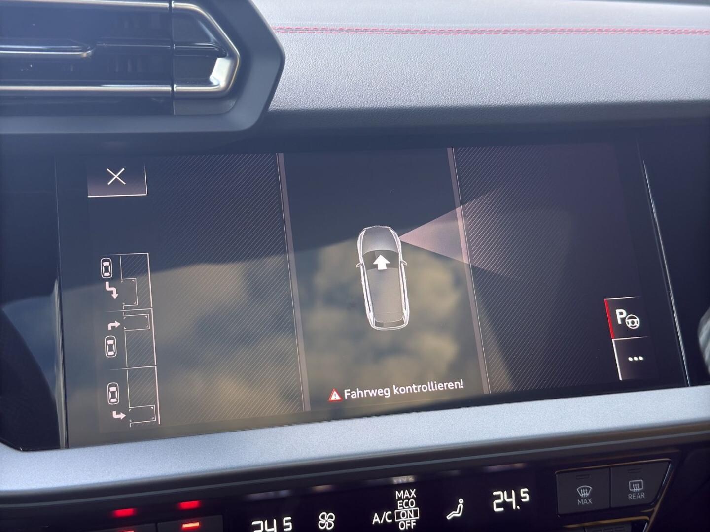 Bild über Audi S3 Sportback TFSI quattro S tronic - für weitere Informationen kontaktieren Sie den Audi Partner