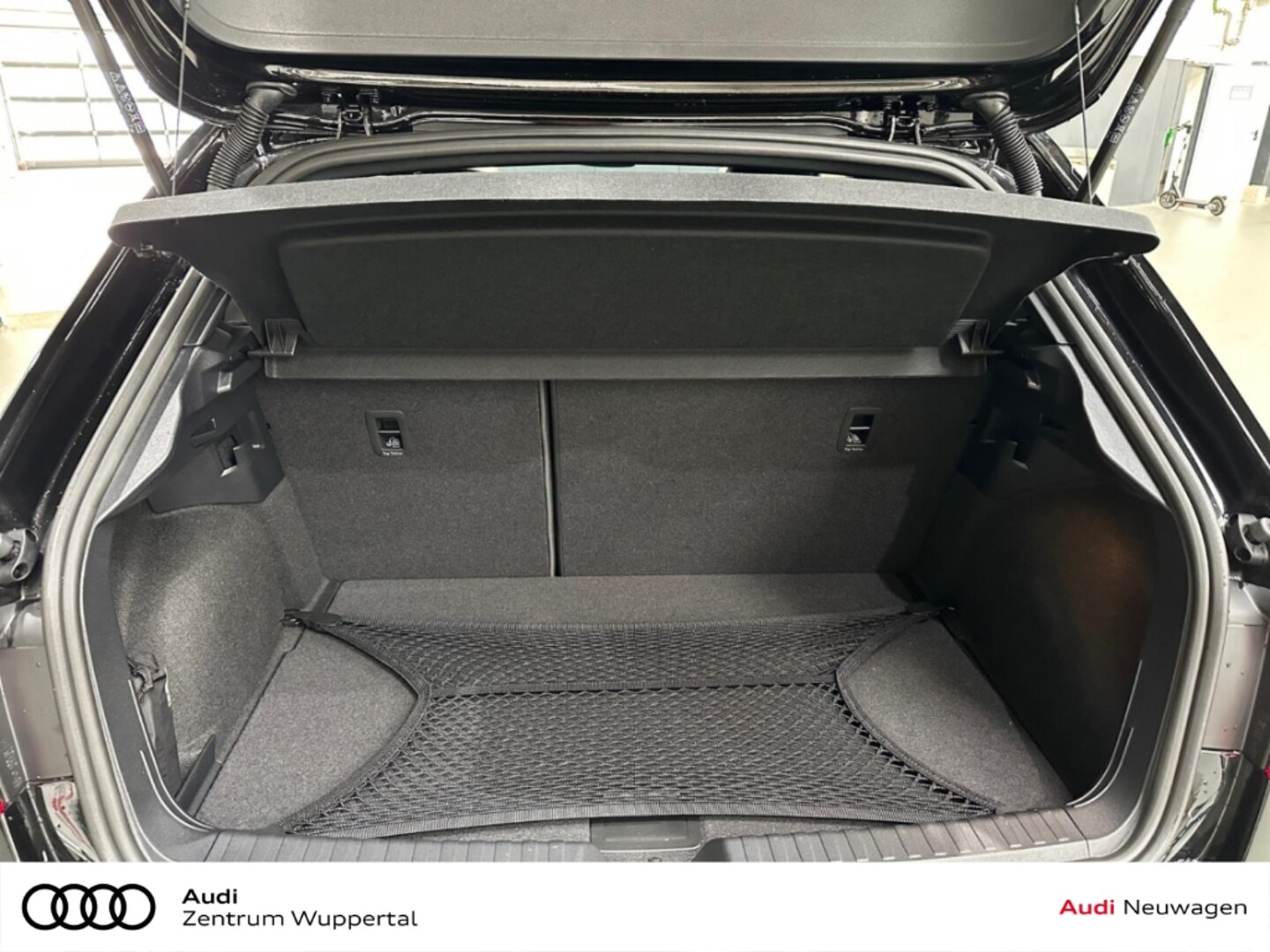 Bild über Audi A1 Sportback S line 40 TFSI S tronic - für weitere Informationen kontaktieren Sie den Audi Partner