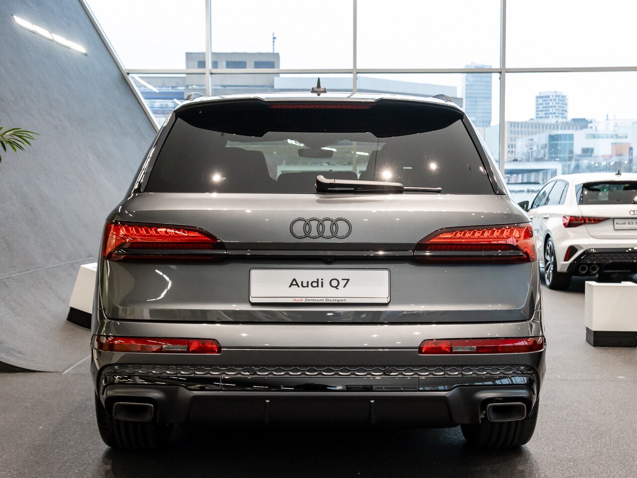 Image about Audi Q7 SUV S line 50 TDI quattro tiptronic