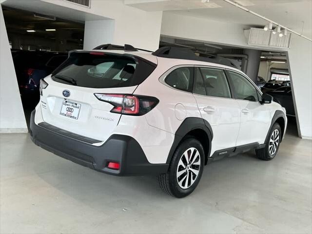 2025 Subaru Outback Base