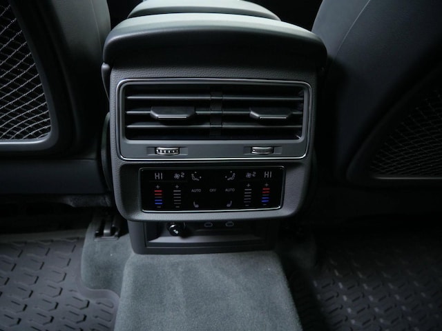 2026 Audi SQ7 Premium Plus - Photo 14