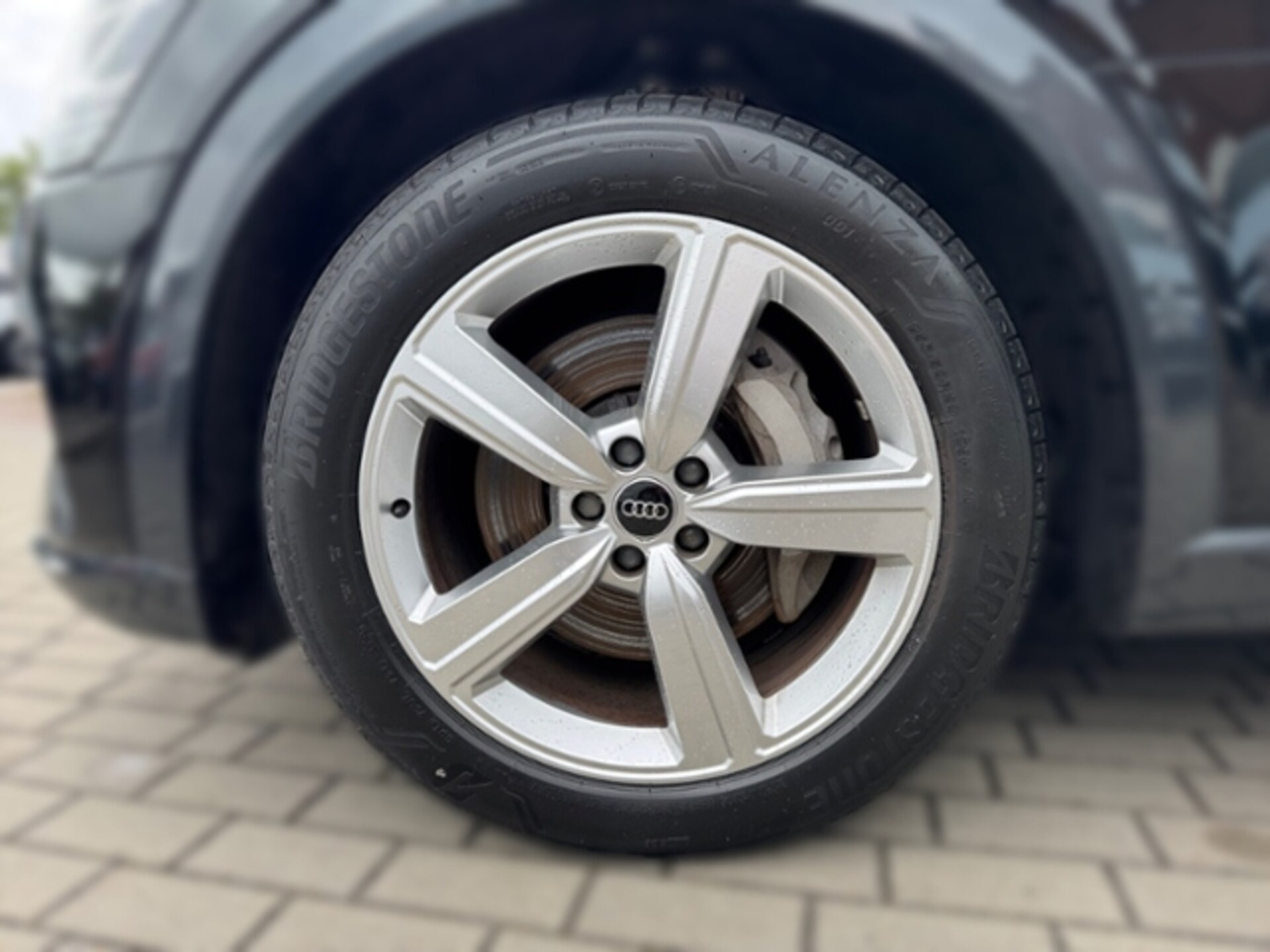 Audi e-tron advanced