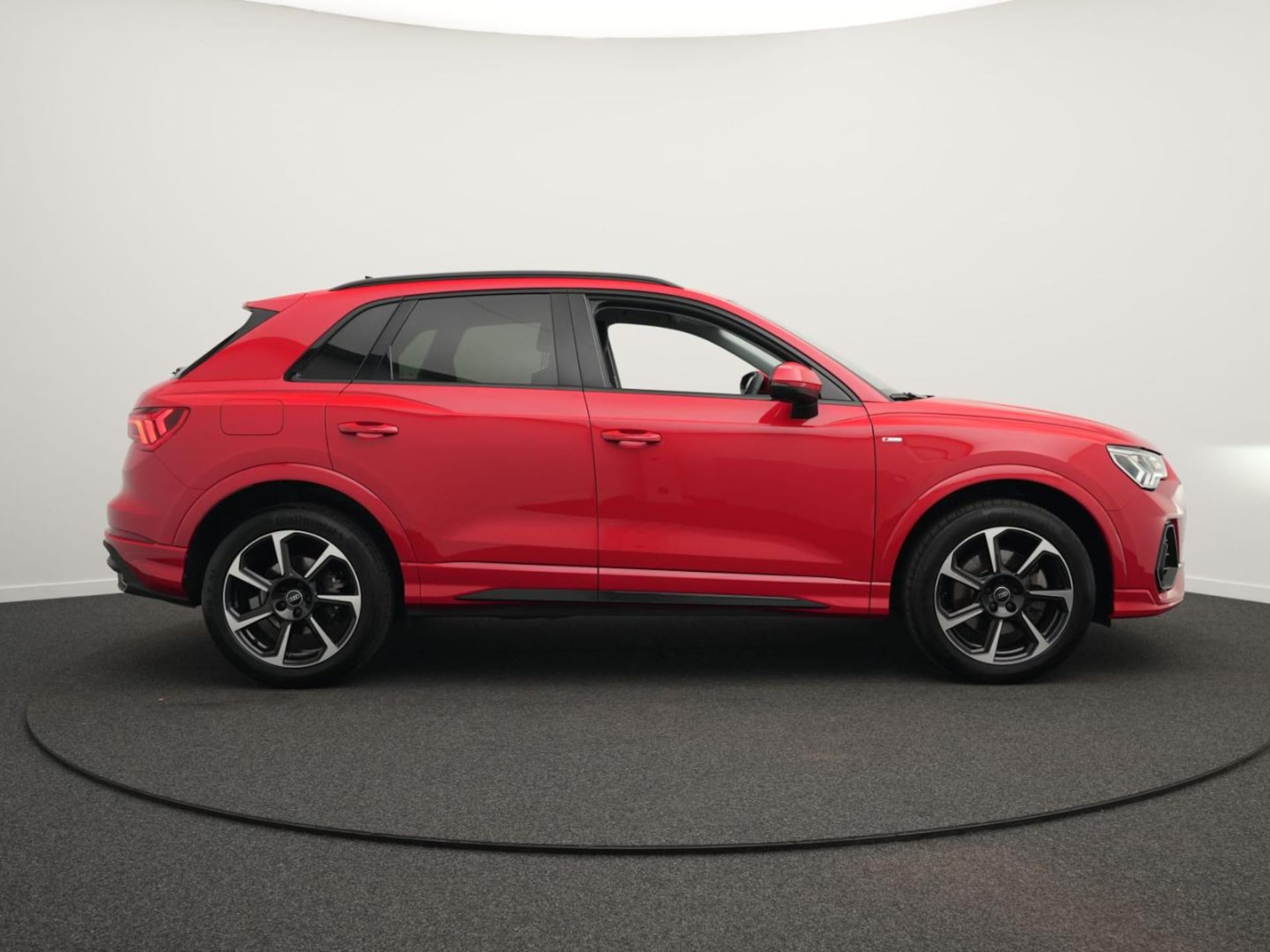 Audi Q3 SUV S line