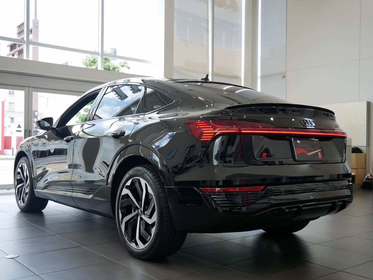 Image about Audi Q8 Sportback e-tron 55 e-tron S line