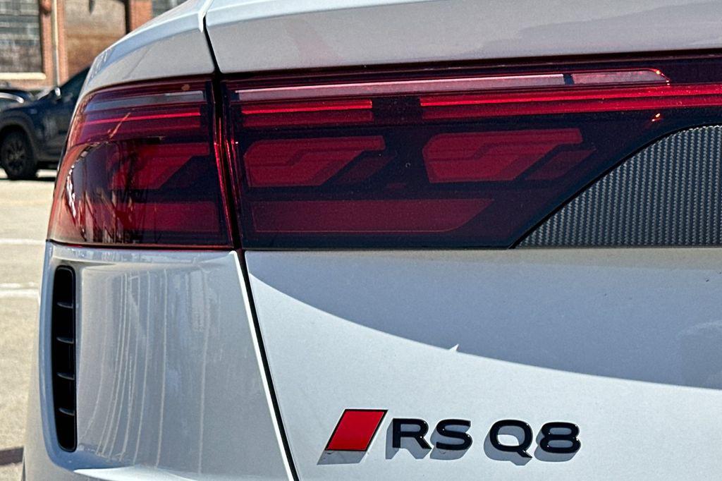 2025 Audi RS Q8 Base - Photo 22