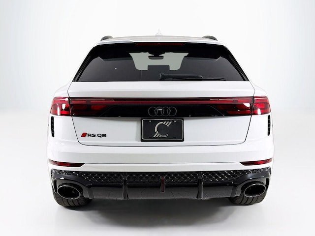 2026 Audi RS Q8 SUV performance