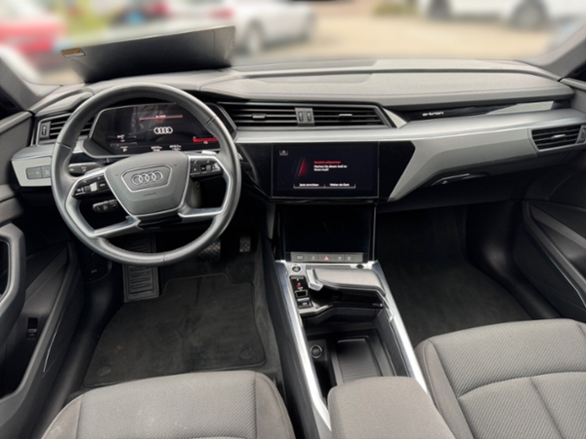 Audi e-tron advanced