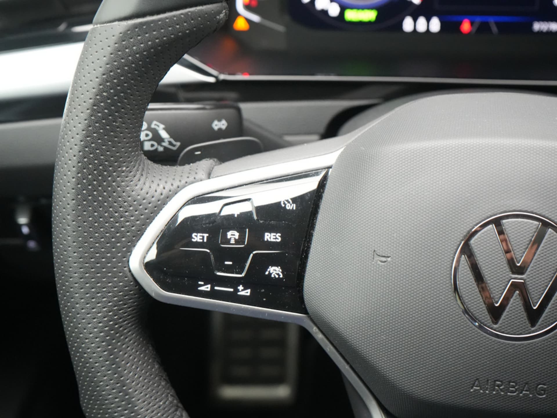 Volkswagen Arteon R-Line