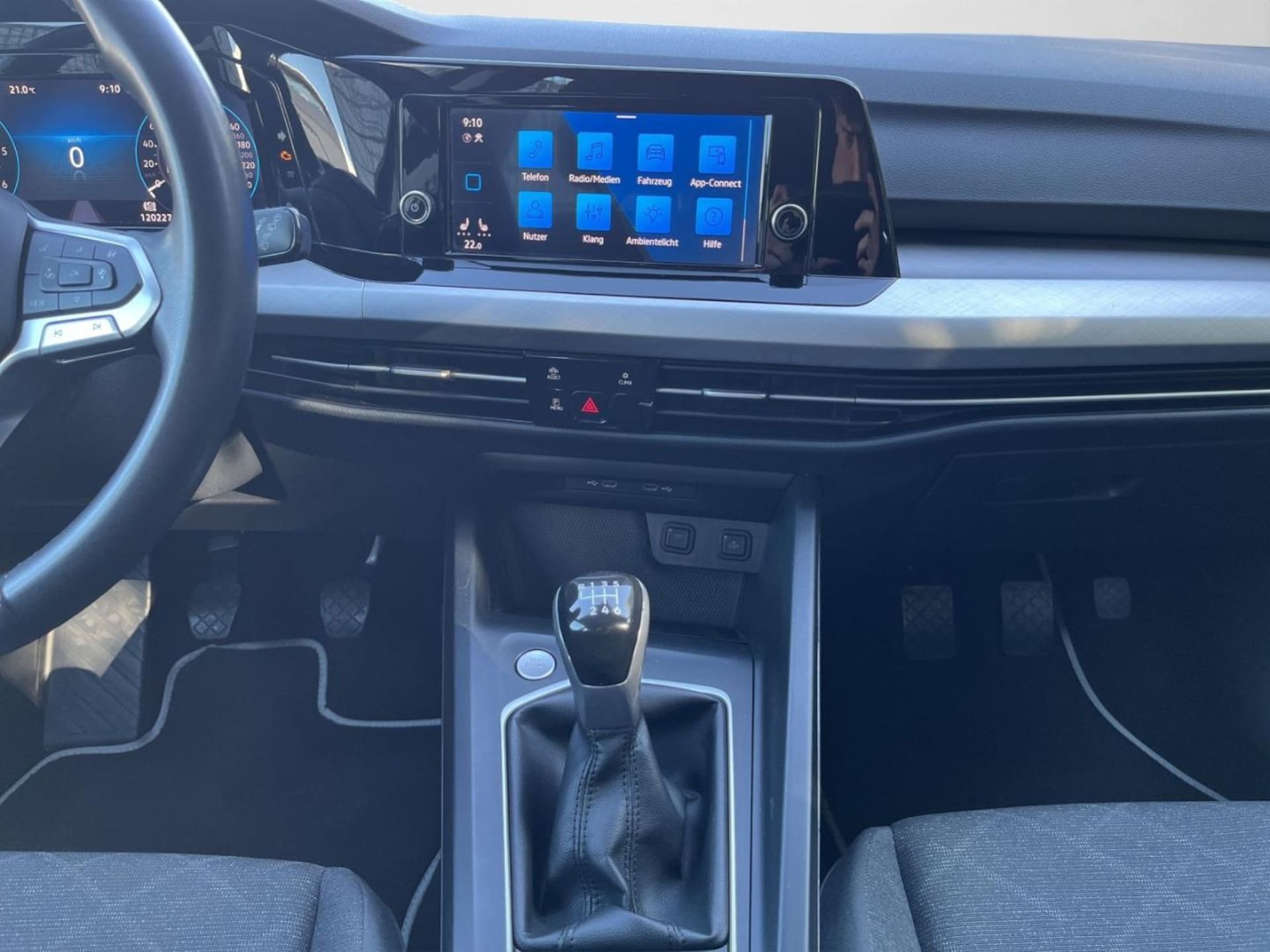Volkswagen Golf Life