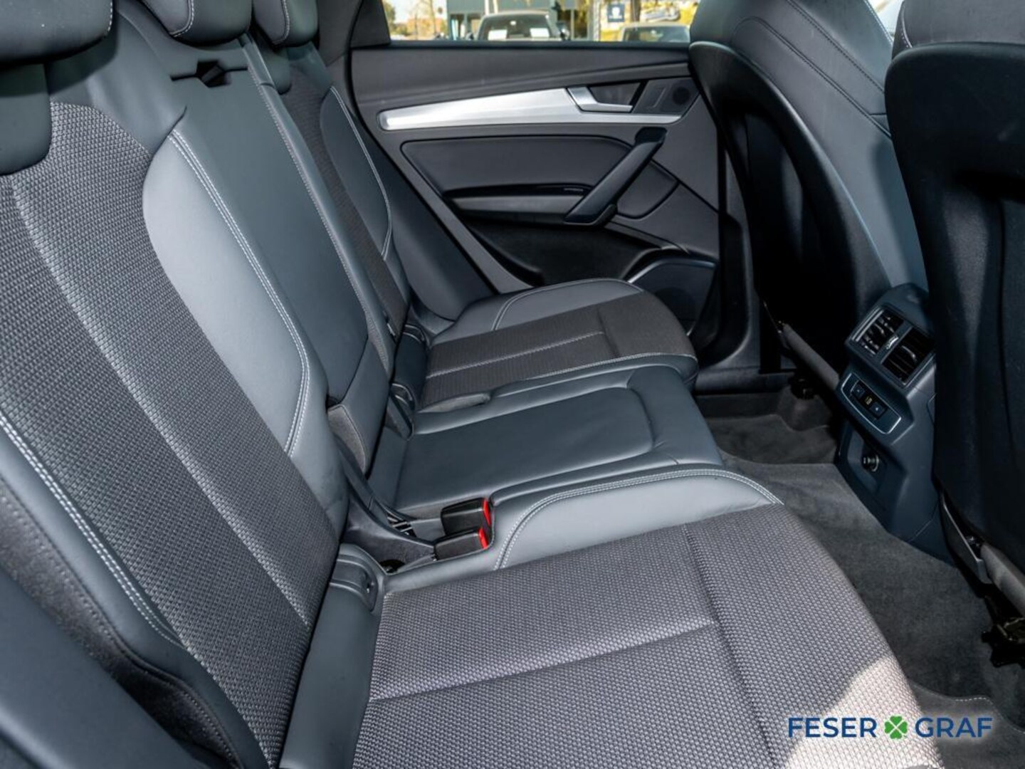 Bild über Audi Q5 Sportback 40 TDI quattro S tronic - für weitere Informationen kontaktieren Sie den Audi Partner