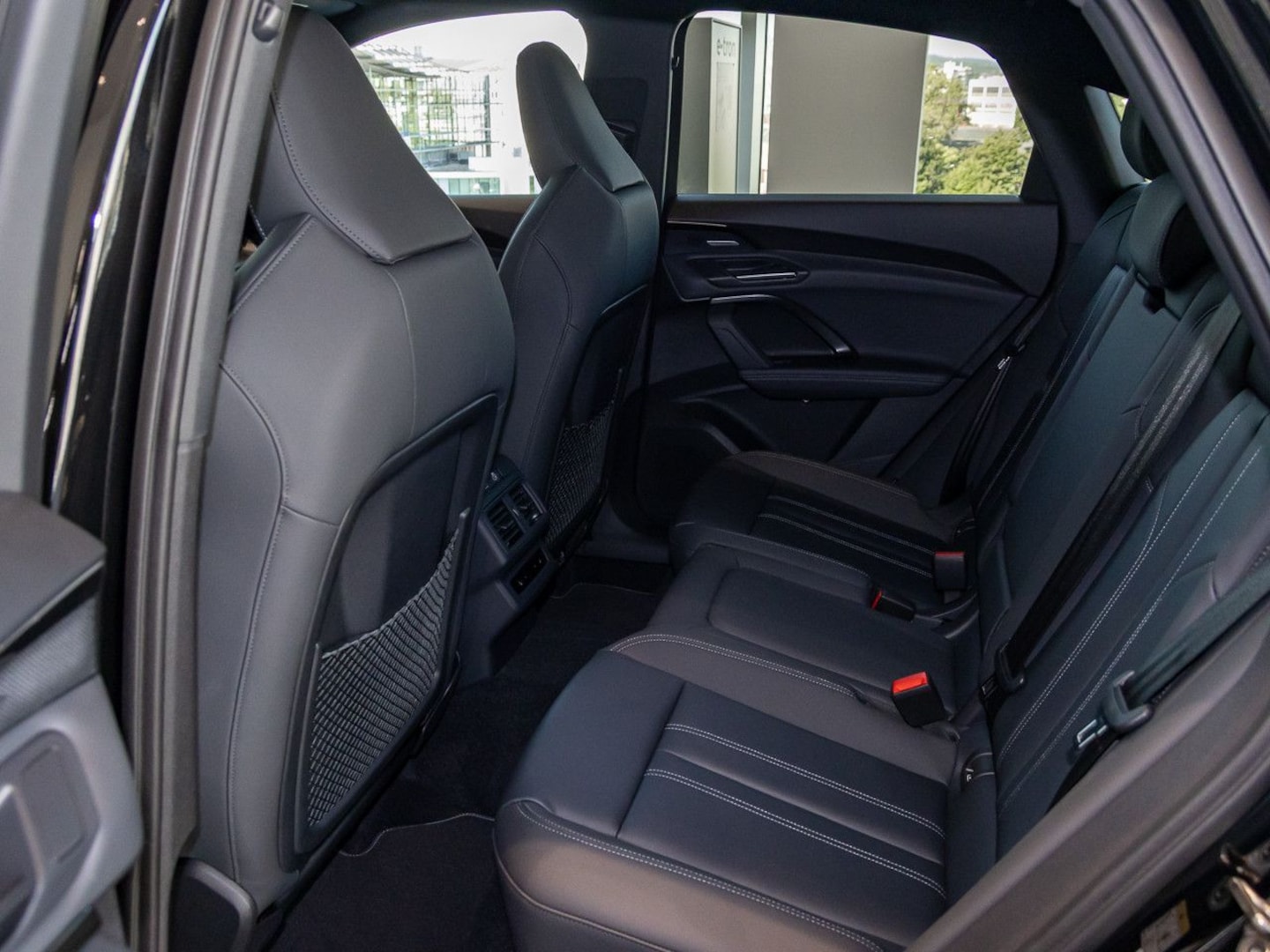 Bild über Audi Q5 Sportback TDI quattro 150 kW S tronic - für weitere Informationen kontaktieren Sie den Audi Partner