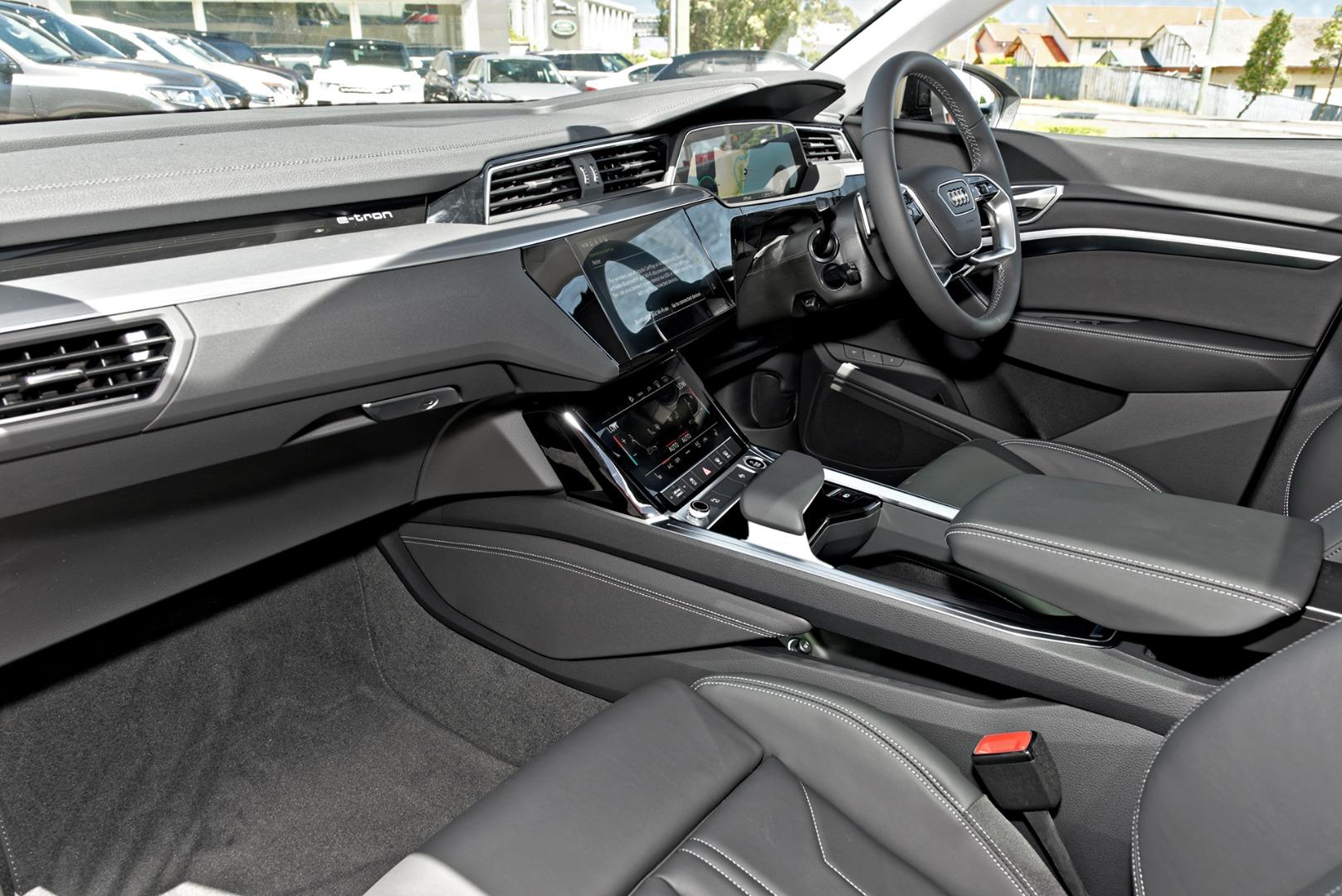 Audi Q8 Sportback e-tron