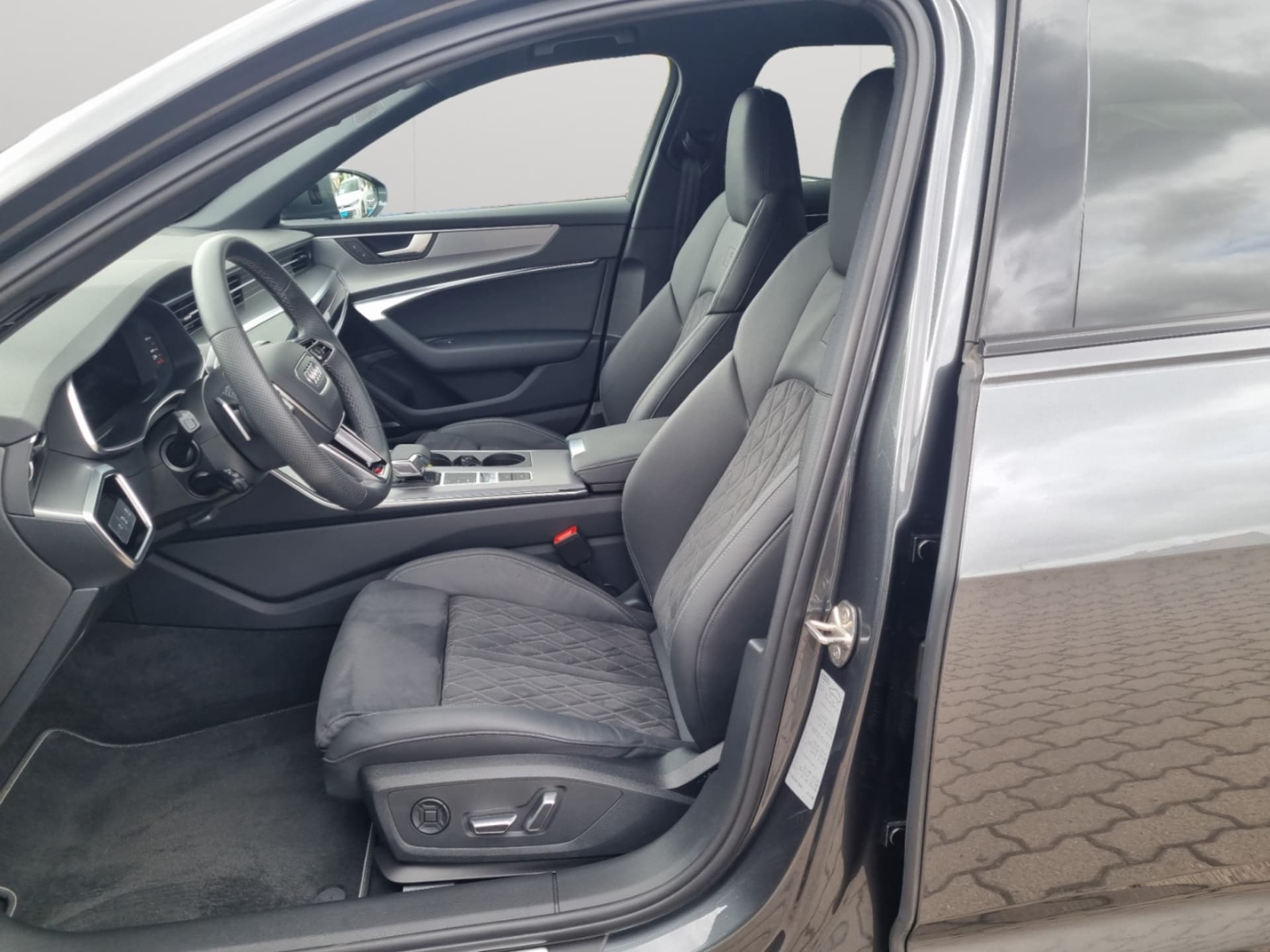 Audi S6 Avant