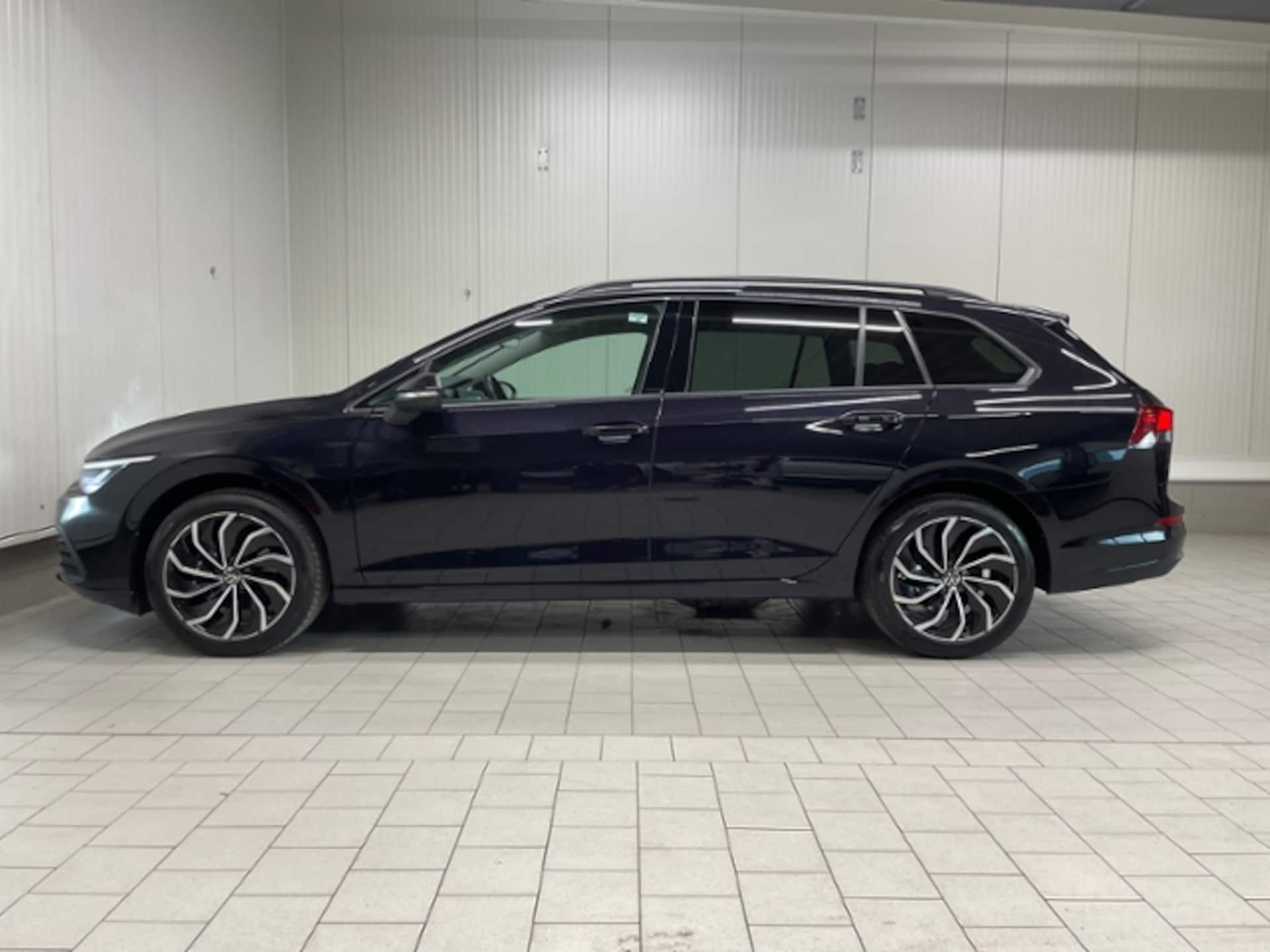 Volkswagen Golf Variant Life