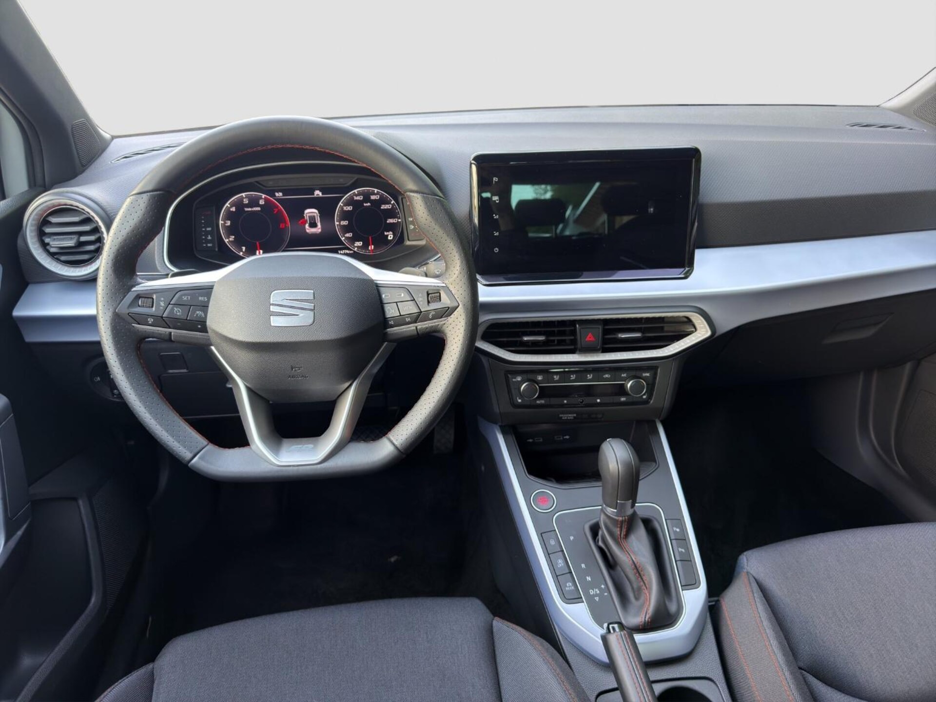 SEAT Arona FR