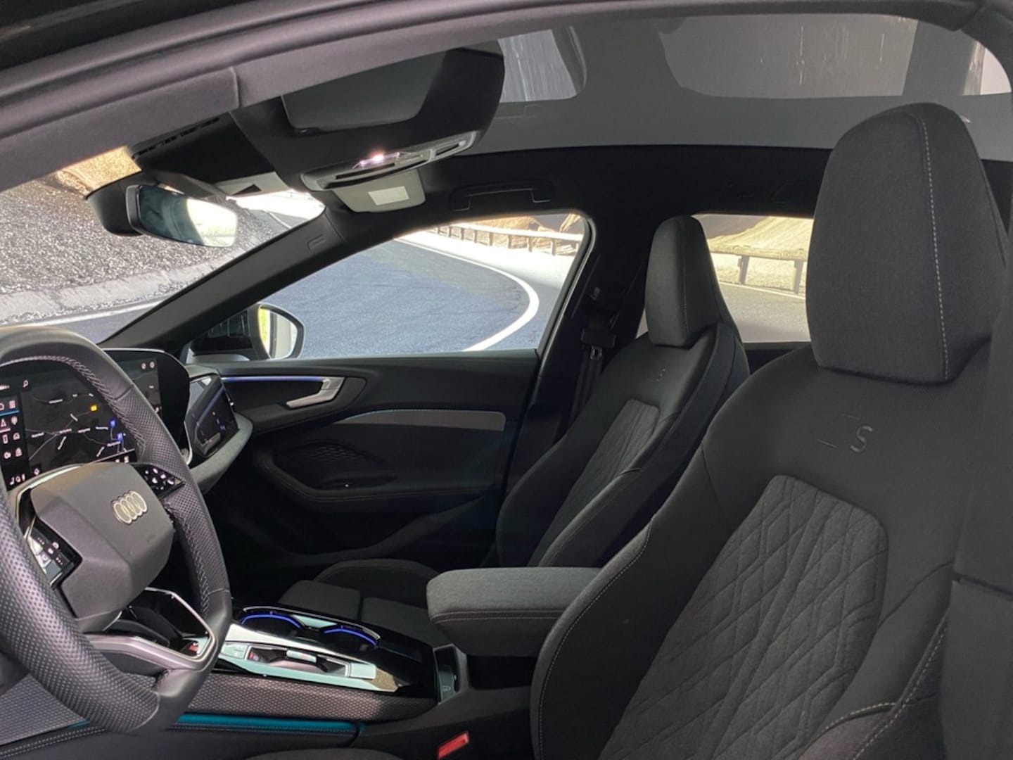 Bild über Audi A5 Avant TFSI quattro S tronic - für weitere Informationen kontaktieren Sie den Audi Partner
