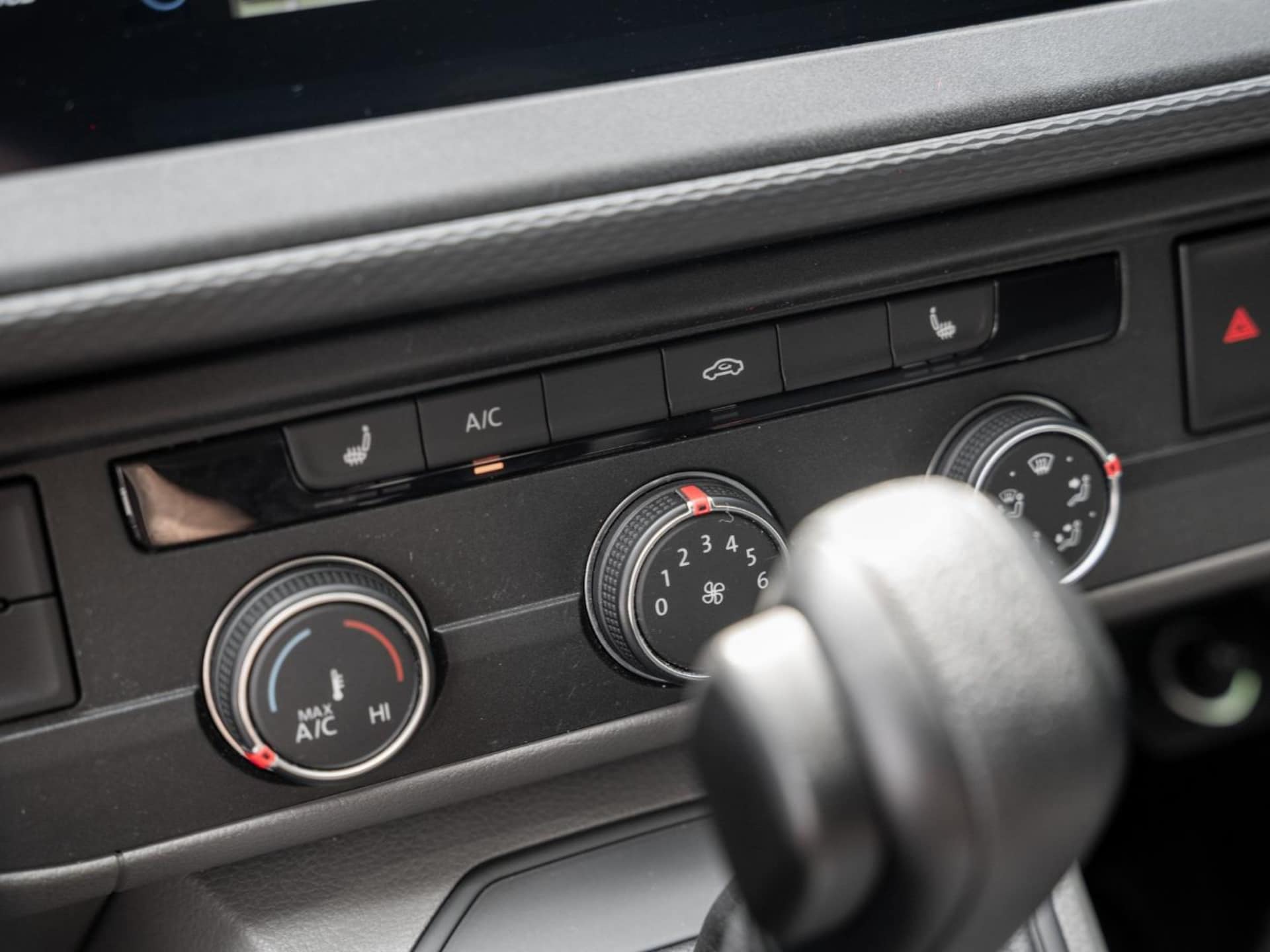 Volkswagen T6.1 Transporter Kasten langer Radstand