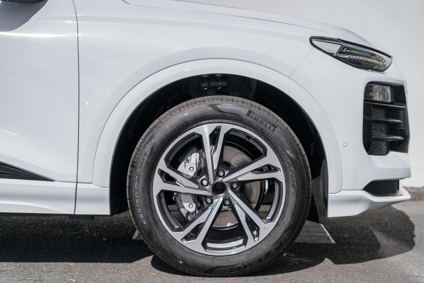 Image about Audi Q6 Sportback e-tron e-tron